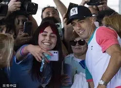 星空体育中国-乌拉圭前锋苏亚雷斯加盟阿根廷豪门了吗